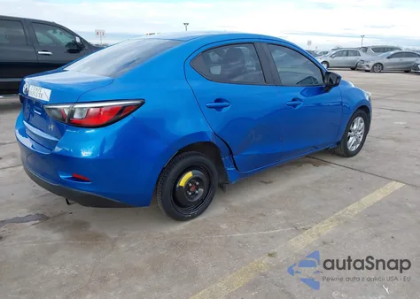 2018 Toyota Yaris Ia из США, поврежденный, VIN 3MYDLBYV8JY320387